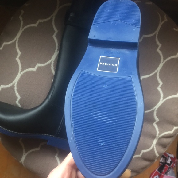 New Tommy Hilfiger rain boots - Picture 3 of 4
